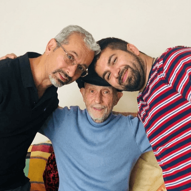 Dr. Safavi-Naini